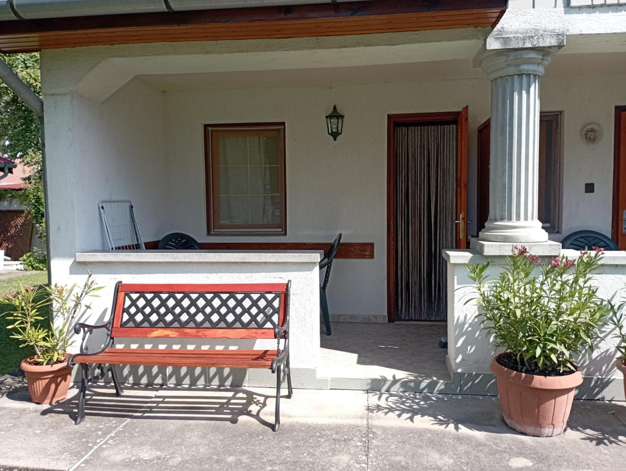 Villa Suzy Zamárdi Extérieur photo