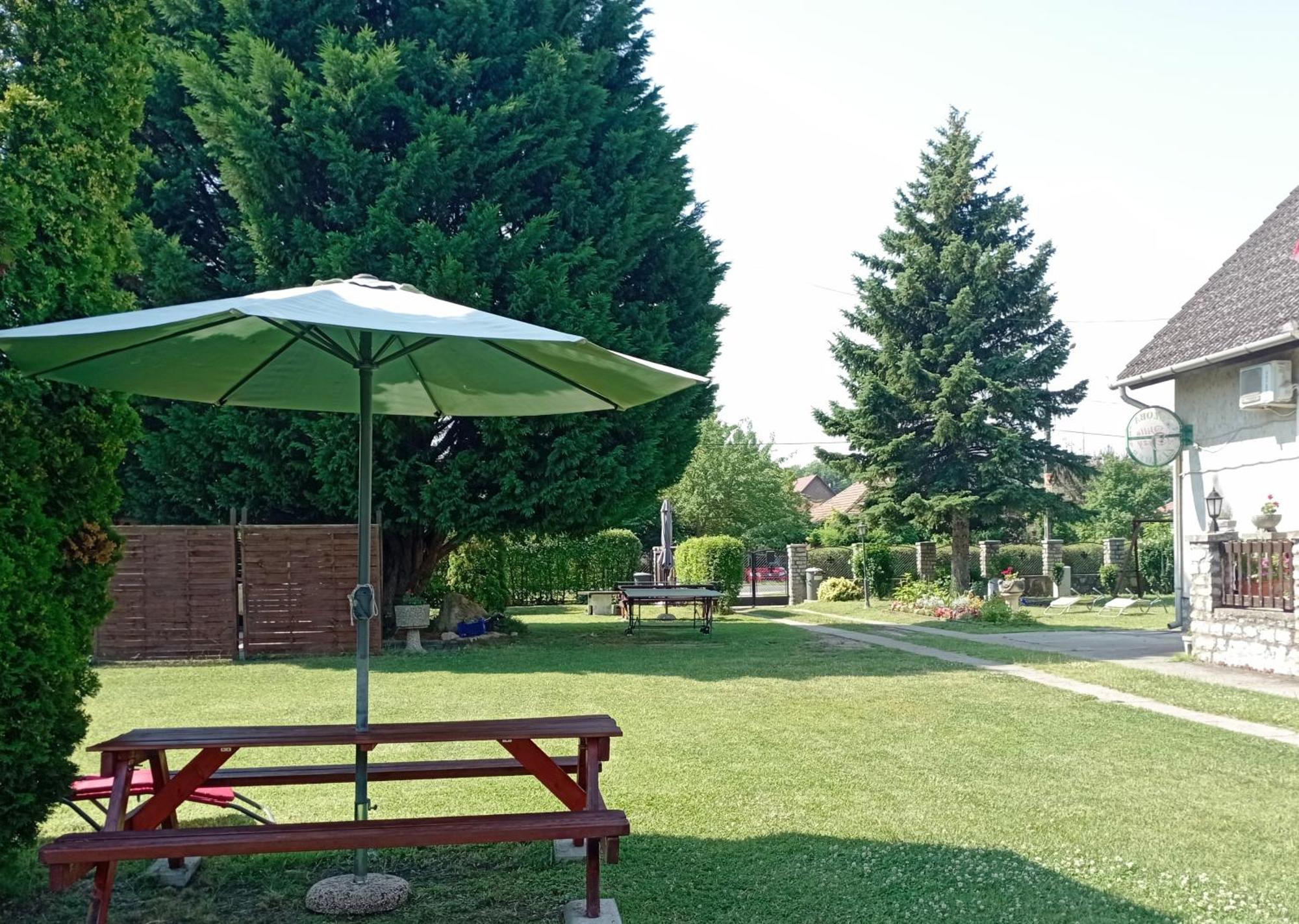 Villa Suzy Zamárdi Extérieur photo
